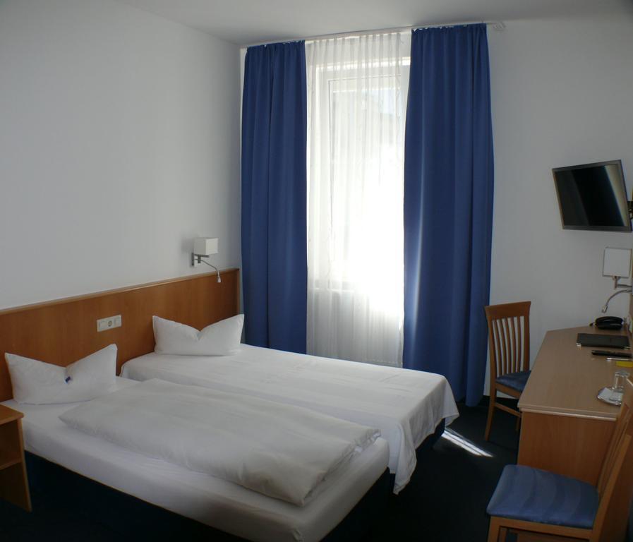 Hotel Garni - Haus Gemmer Coburgo Quarto foto